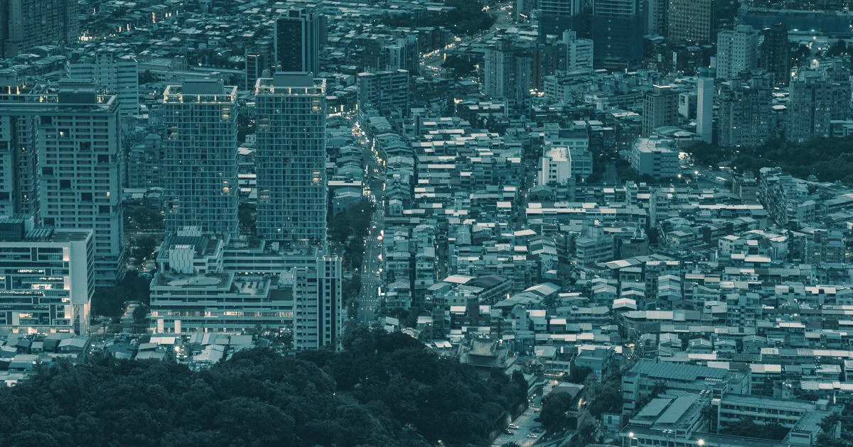 Immagine di copertina per: Hacker Cancellano il Catasto della Romania: La Lezione per i Dati Immobiliari