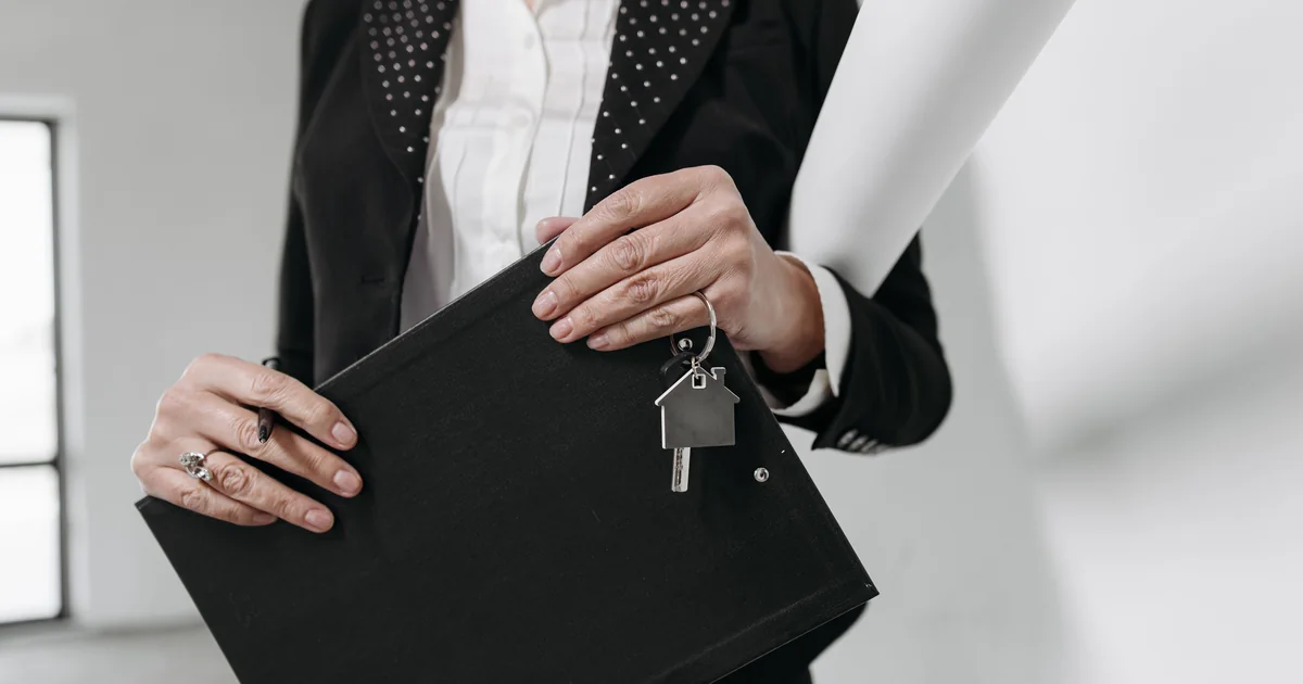 Immagine di copertina per: Gestionali per agenzie immobiliari: come arricchirli con dati catastali e OMI