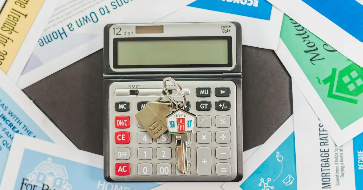 Immagine di copertina per: Cosa serve a una valutazione immobiliare automatica: dati OMI, prezzi dichiarati e catasto